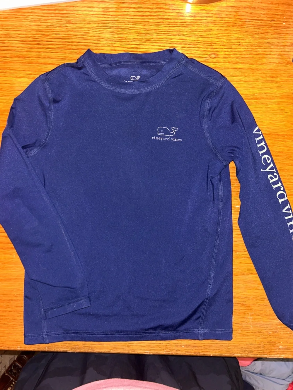 Vineyard Vines Men's Navy Long-Sleeve Crewneck Sweater with Logo Sleeve Print